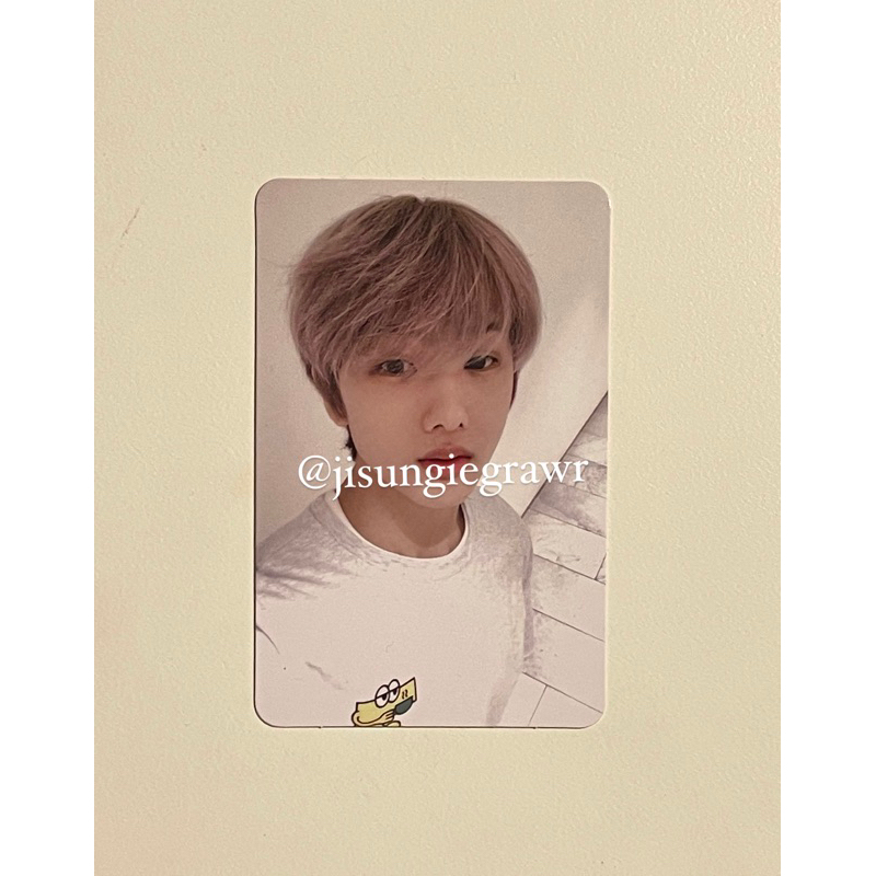 Official Photocard (PC) Jisung Cafe