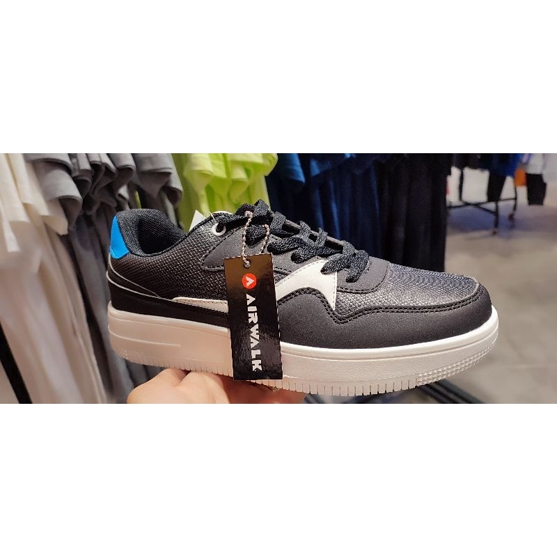 SALE Sepatu Pria AIRWALK Original Sports Station Diskon 70%