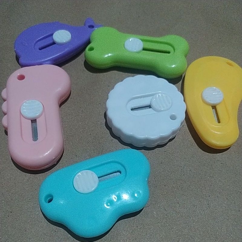 

Cutter Mini Karakter satuan