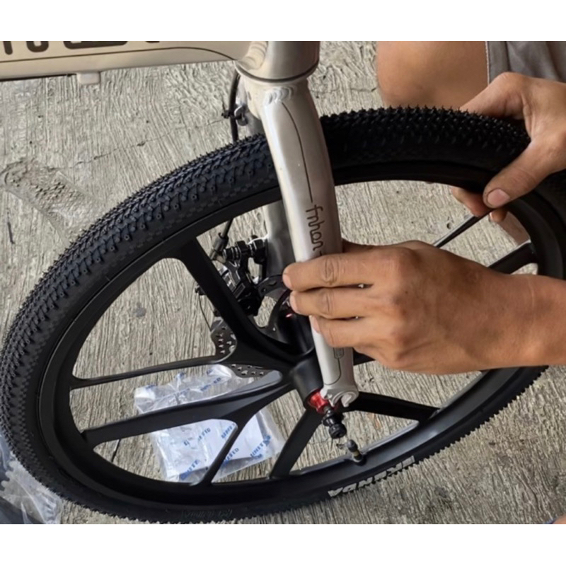 Wheelset Magnesium spoke alloy 451 22 velg