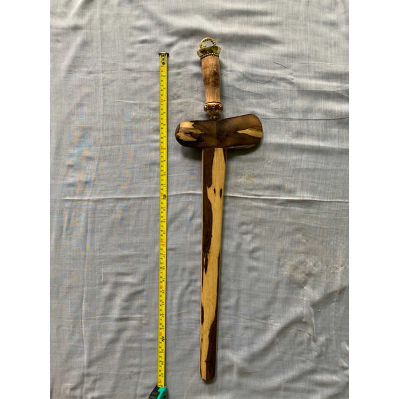 Keris besar pamor halus luk 3 di unjung warangka berore/timoho