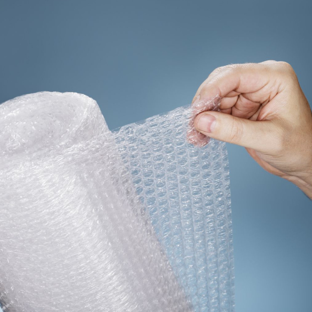 

Tambahan Bubble Wrap Extra untuk Packing Aman Bungkus