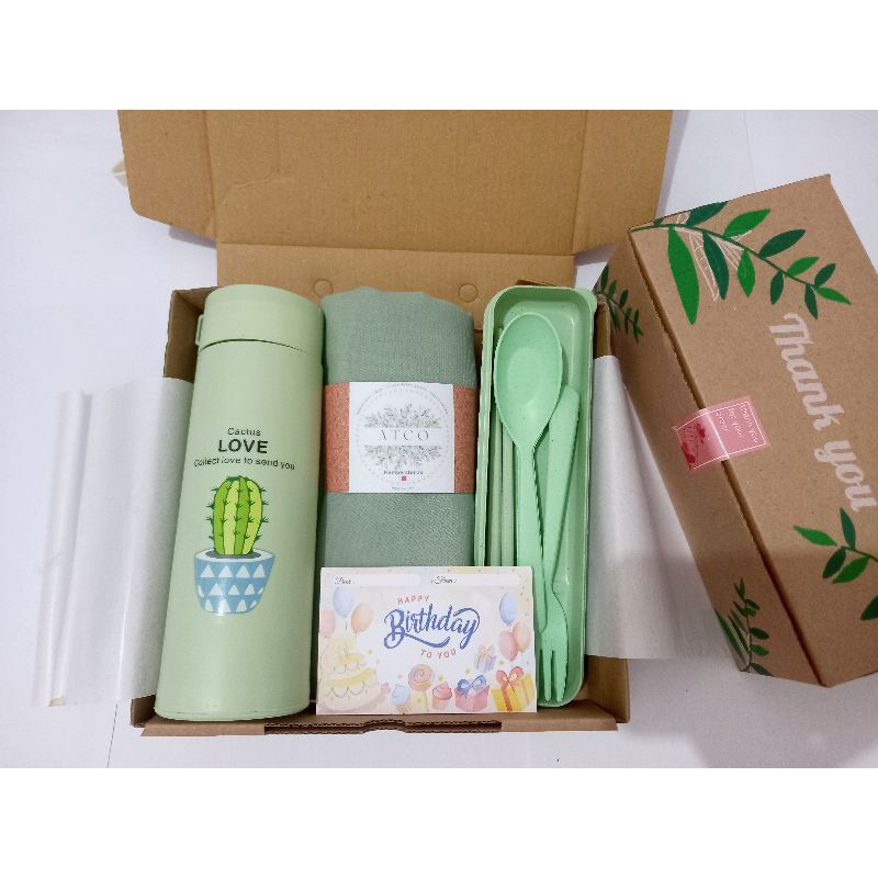 kado wisuda Hampers Gift Box hijab tumbler alat makan kado ulang tahun cewek