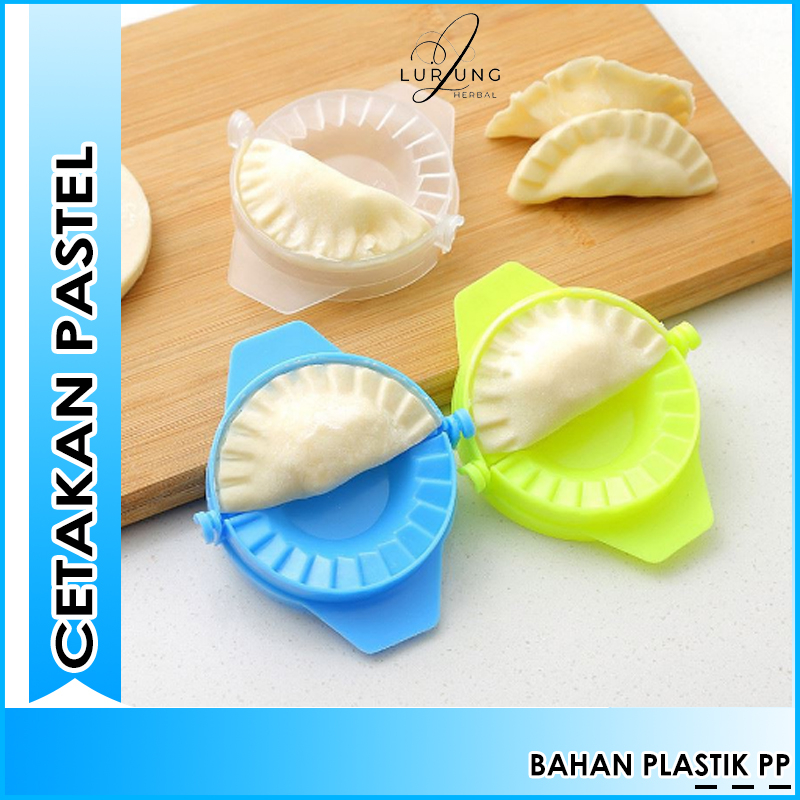 Cetakan Pastel Mini Kecil Citakan Pastel Plastik Bukan Stainless Besar Jumbo Segitiga 2in1 Multifungsi Segitiga Bulat