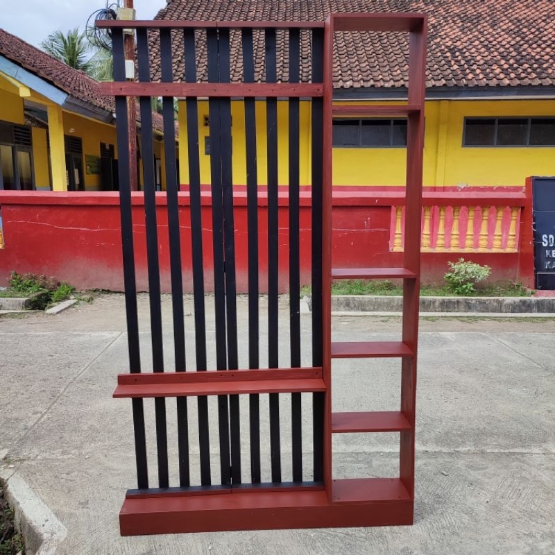 Penyekat Ruang Tamu Partisi Pembatas Ruangan