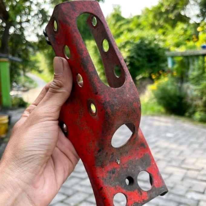 Bracket Pangkon Dudukan Mesin Copotan Honda TLR 200 Tahun 1986 - 1987 Second Original Layak Pakai