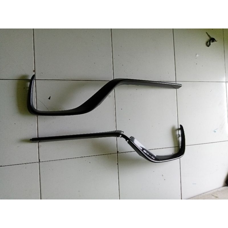 garnish bumper atas baleno hatchback 2021