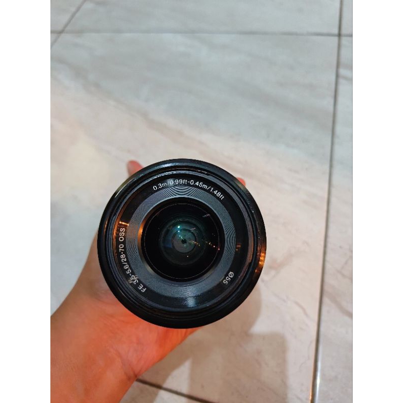 lensa sony 28-70mm full frame