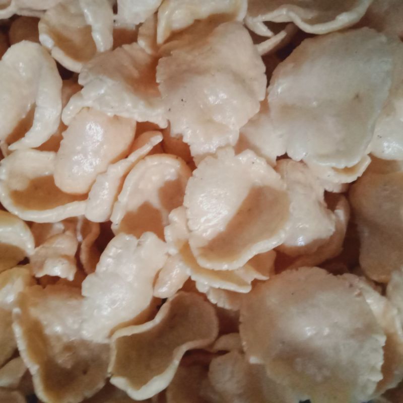 

Krupuk pasir Rasa Terasi Udang Krupuk goreng pasir