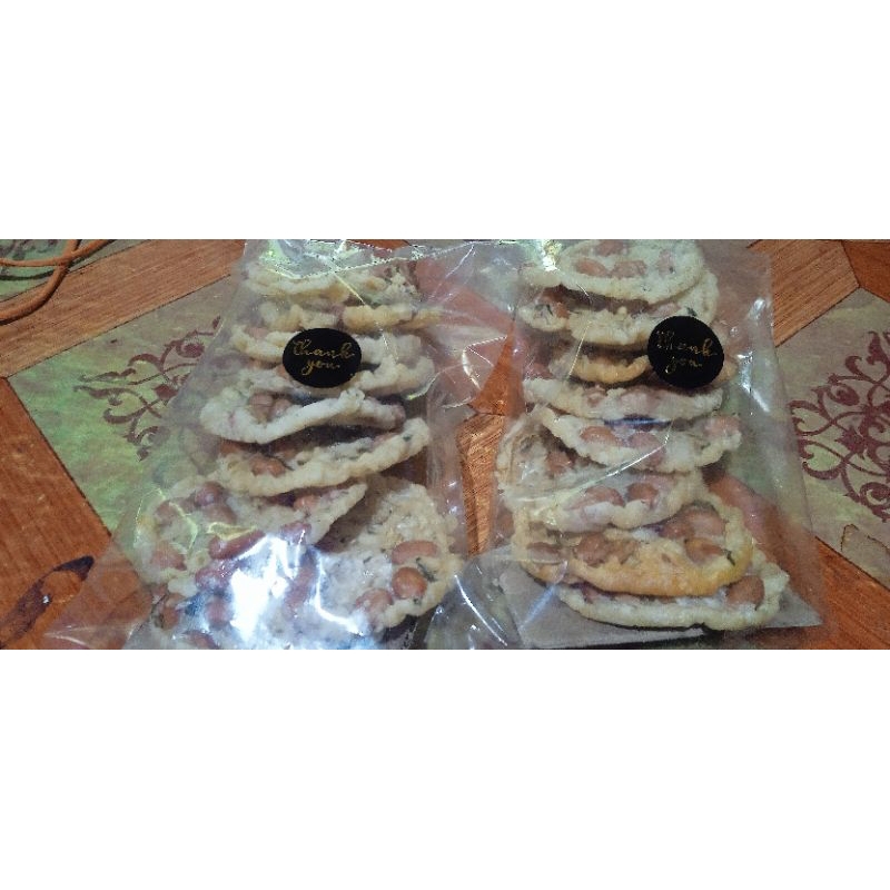 

peyekkacang