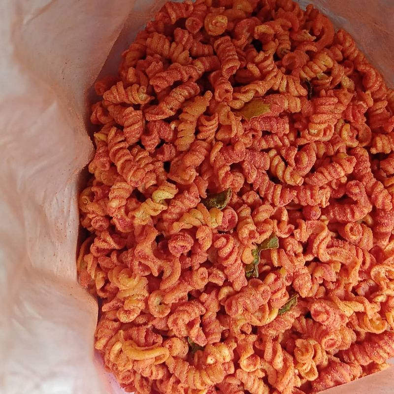 

makaroni spiral balado daun jeruk/Snack kiloan berkualitas