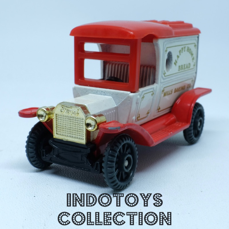 Tomica ~ Type T Ford Merah Happy Home Bread (Made in Japan)