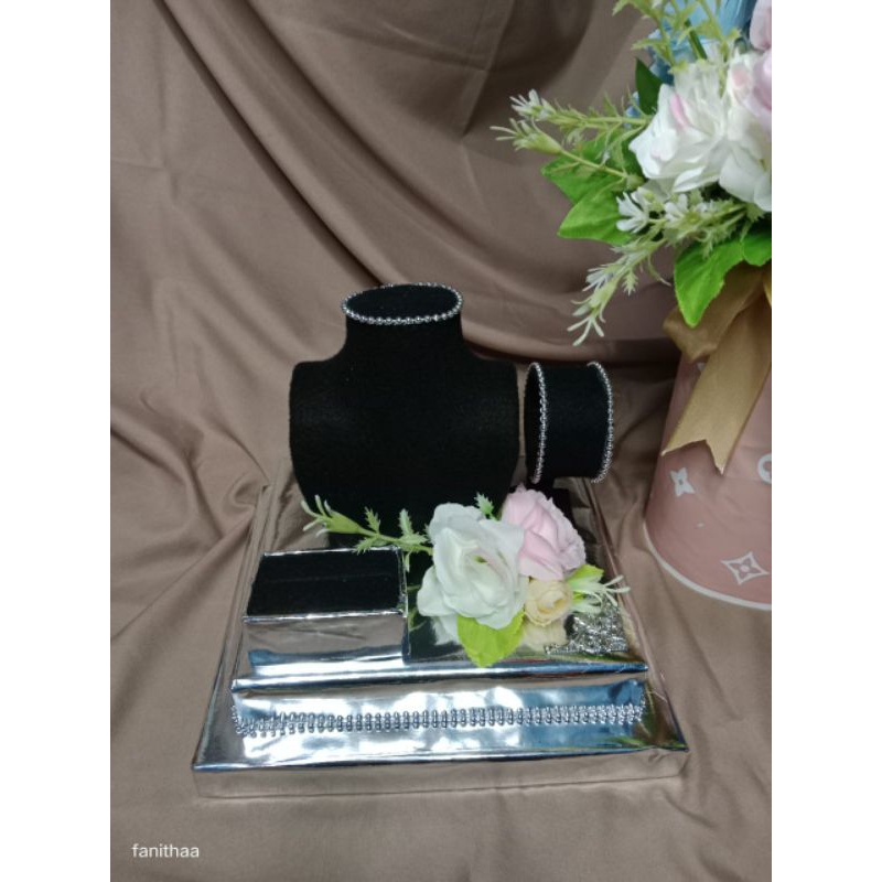 Tempat Perhiasan Lengkap Mahar Pernikahan  Model FF