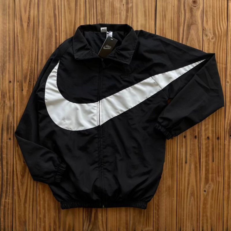 HAKKAN - JACKET NIKE VINTAGE BLACK BIG SWOOSH WATERPROOF