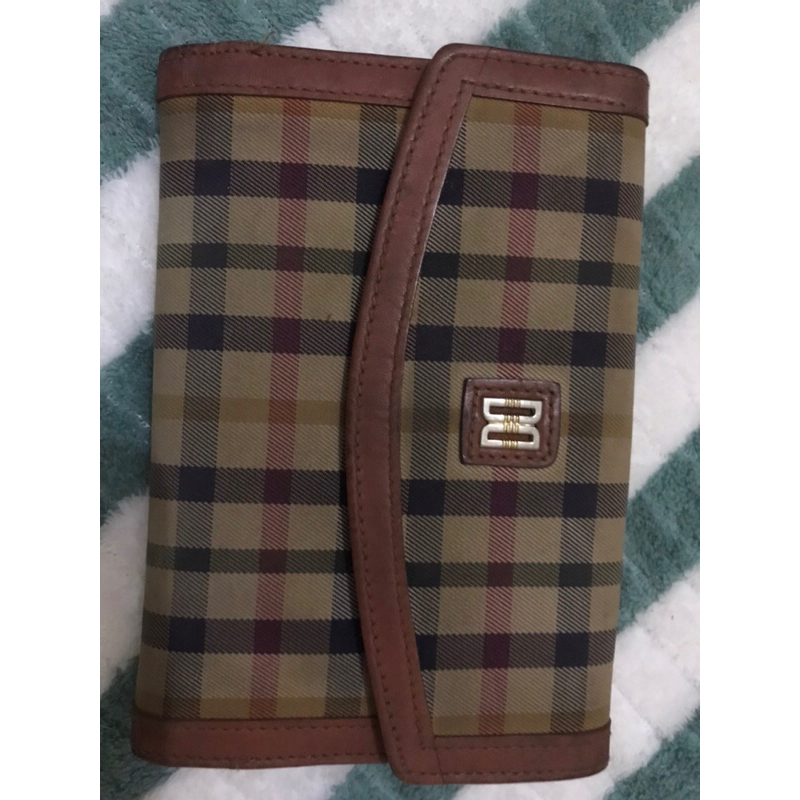 Dompet Daks