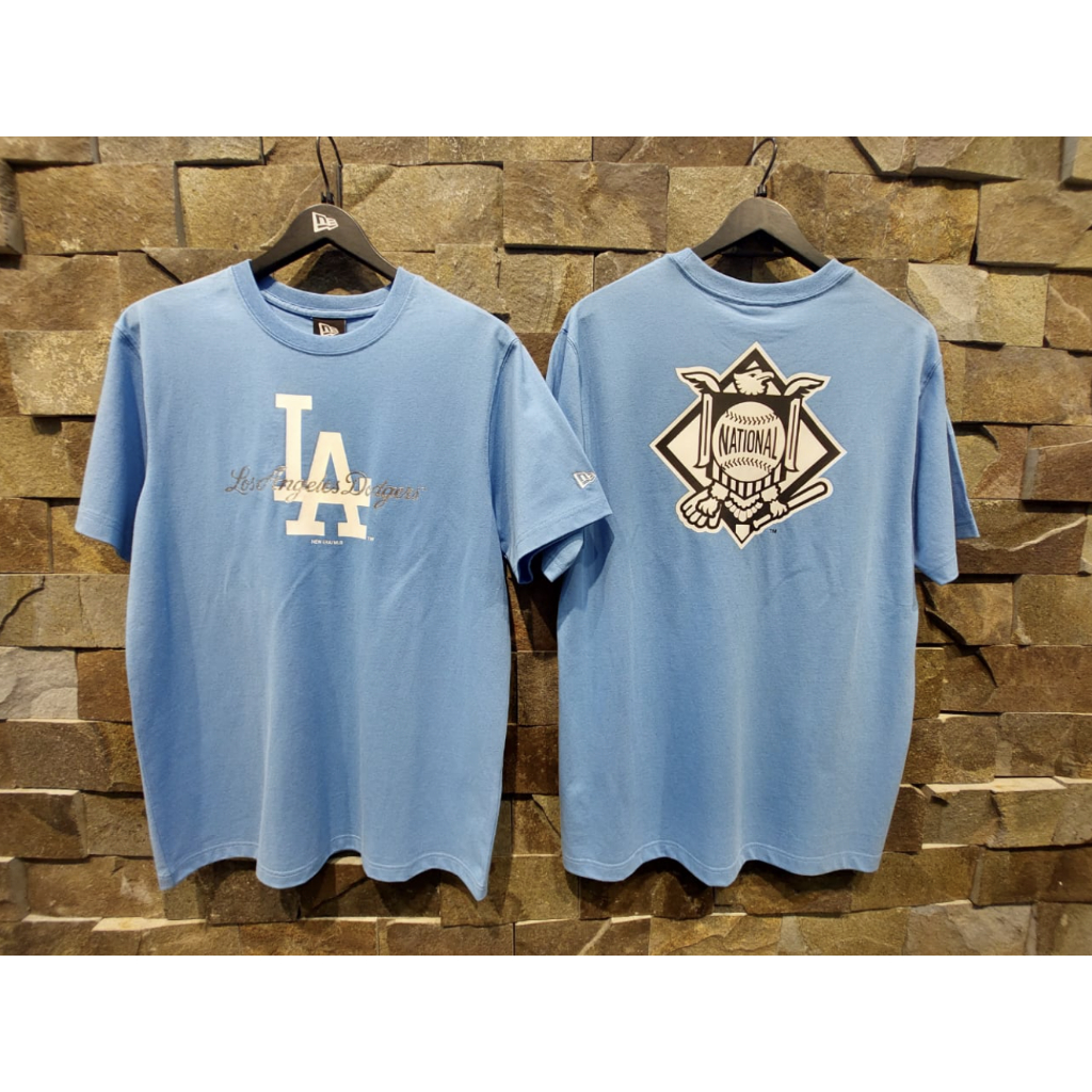 Kaos Pria New Era Overlap Logo Los Angeles Dodgers Radiant Blue Short Sleeves T-Shirt 100% Original 