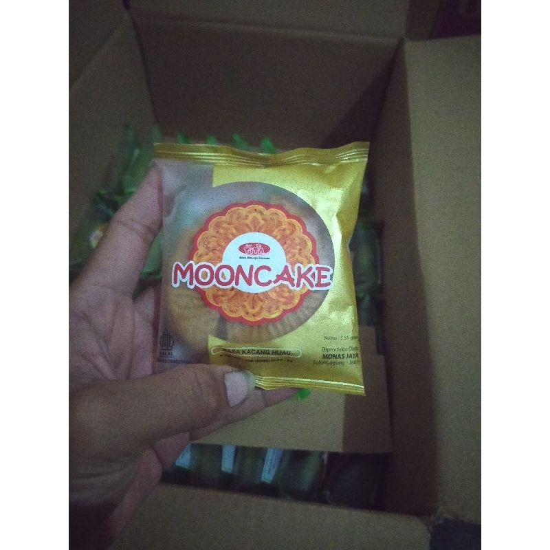 

roti mooncake tita