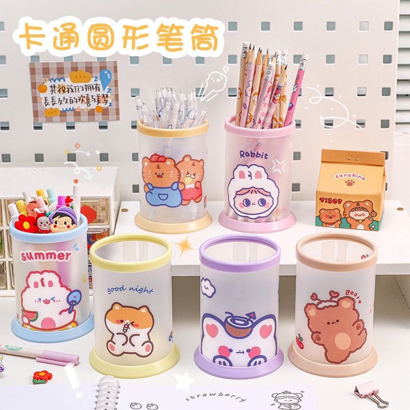 

TEMPAT PENSIL DAN PENA MOTIF KARAKTER LUCU