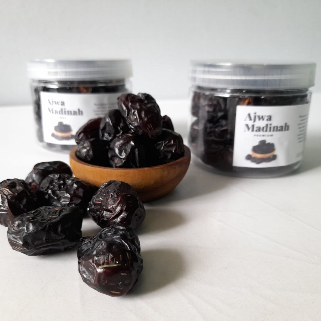 

Kurma Ajwa Medium 250gr / Kurma Ajwa Al Madinah
