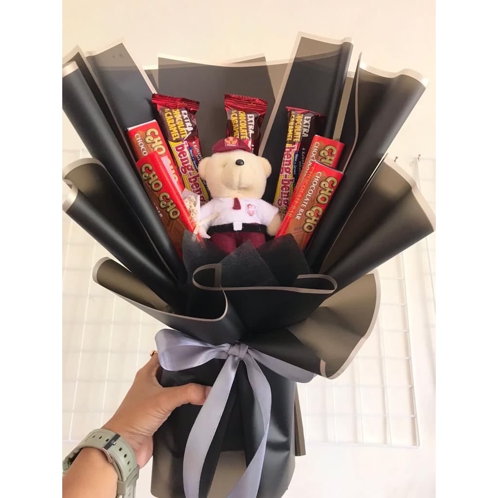 

[COD] BUKET BONEKA+COKLAT BUAT KELULUSAN ANAK SD