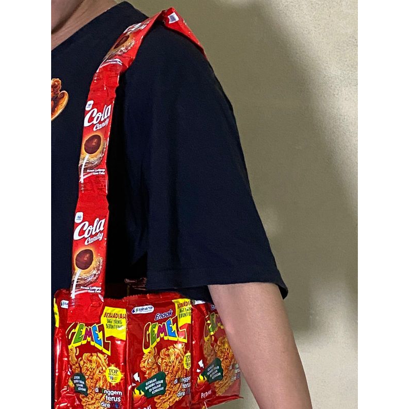 

Snack Tas Gemez Hits Murah Bandung