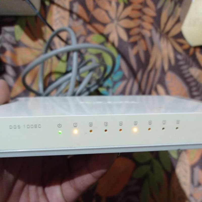 switch hub d-link DGS-1008C GIGABIT 100 / 1000Mbps RT RW NET HOTSPOT PPPOE SERVER