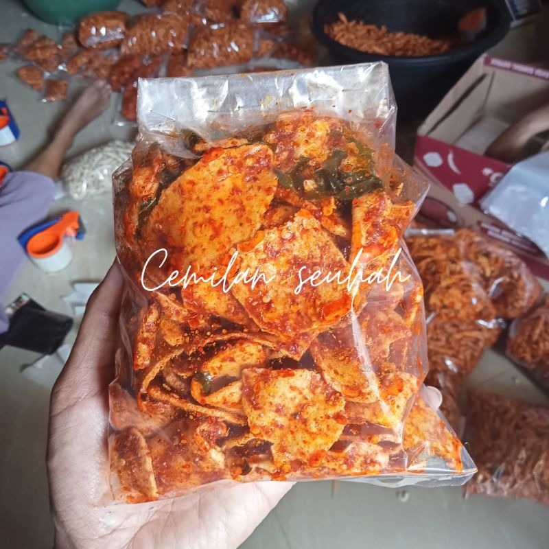 

Basreng Bulat Pedas Daun Jeruk Isi 250gram