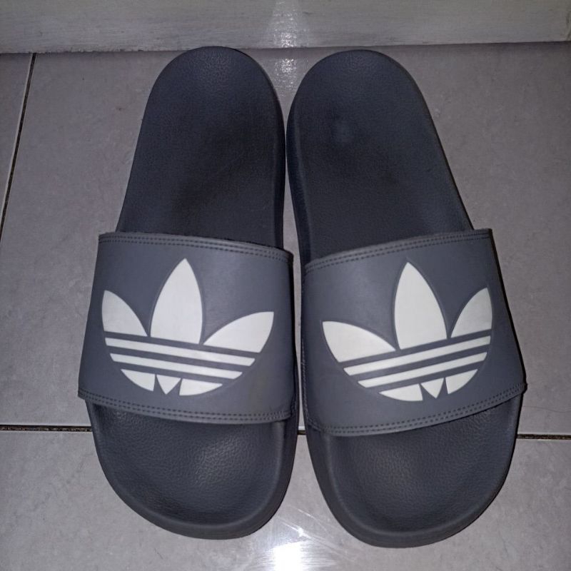 PRELOVED Sendal Adidas - Grey 45