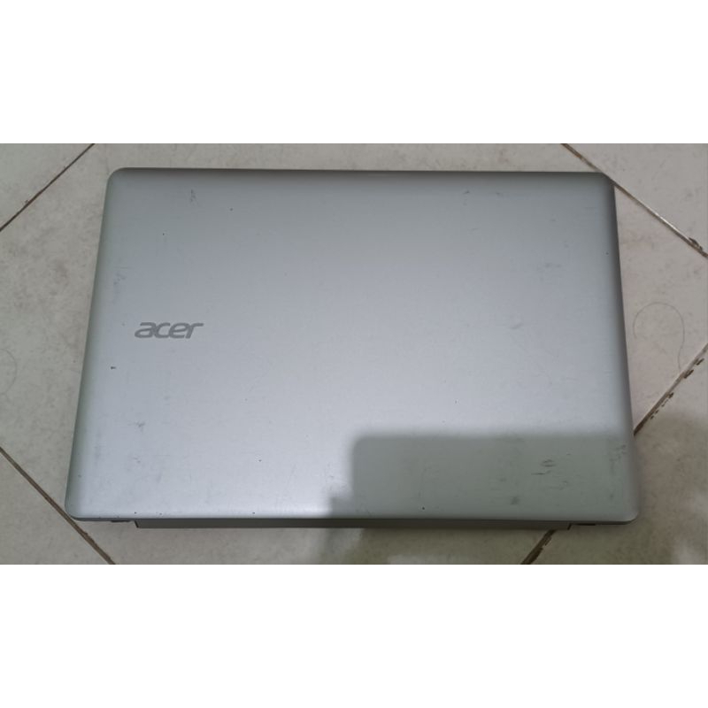 Casing case bagian atas Acer Z1401