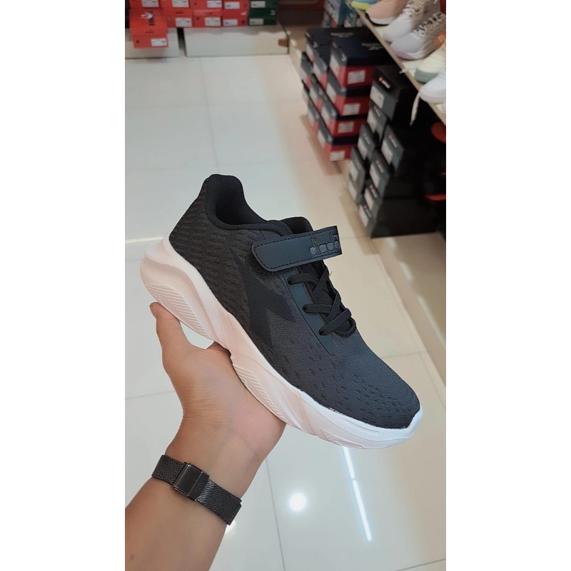 Ori sale sepatu Anak sekolah Diadora Hitam GIAN