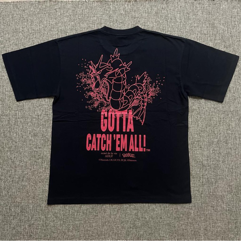 ADLV X Pokemon Gyarados Tee Black Original / Acme De La Vie