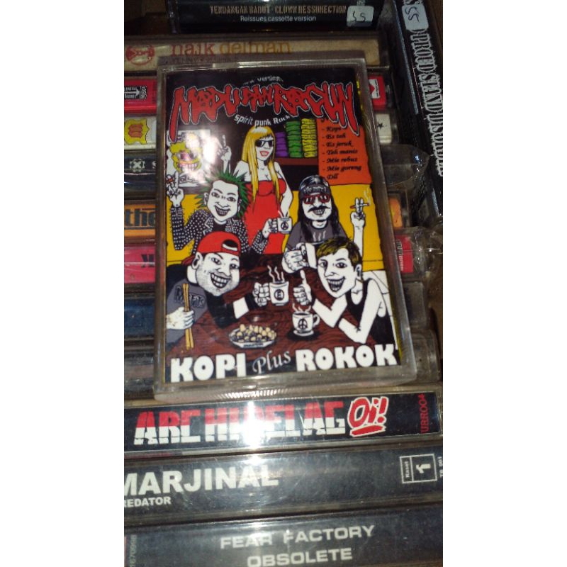 kaset pita madu dan racun