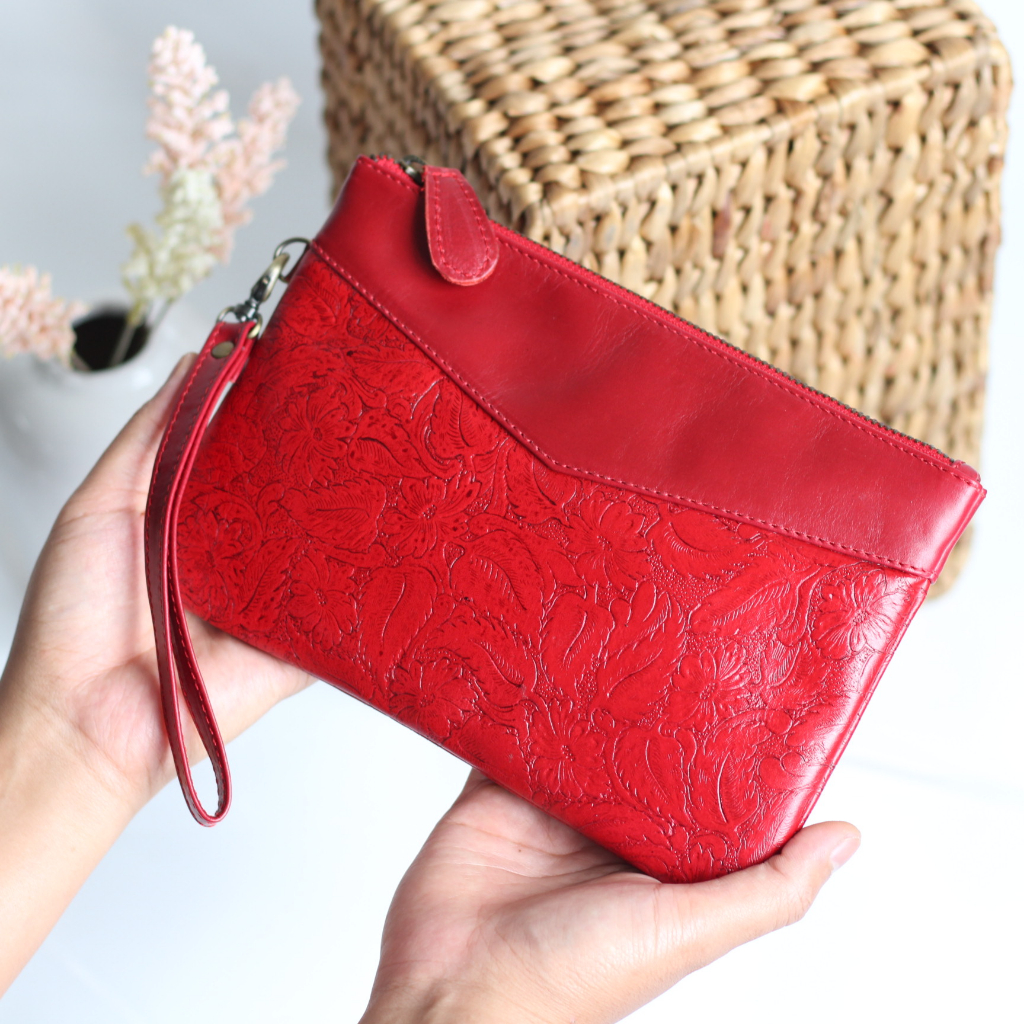 CLUTCH WANITA KULIT SAPI ASLI MOTIF BATIK DAUN DAHLIA / GRATIS GRAVIR NAMA