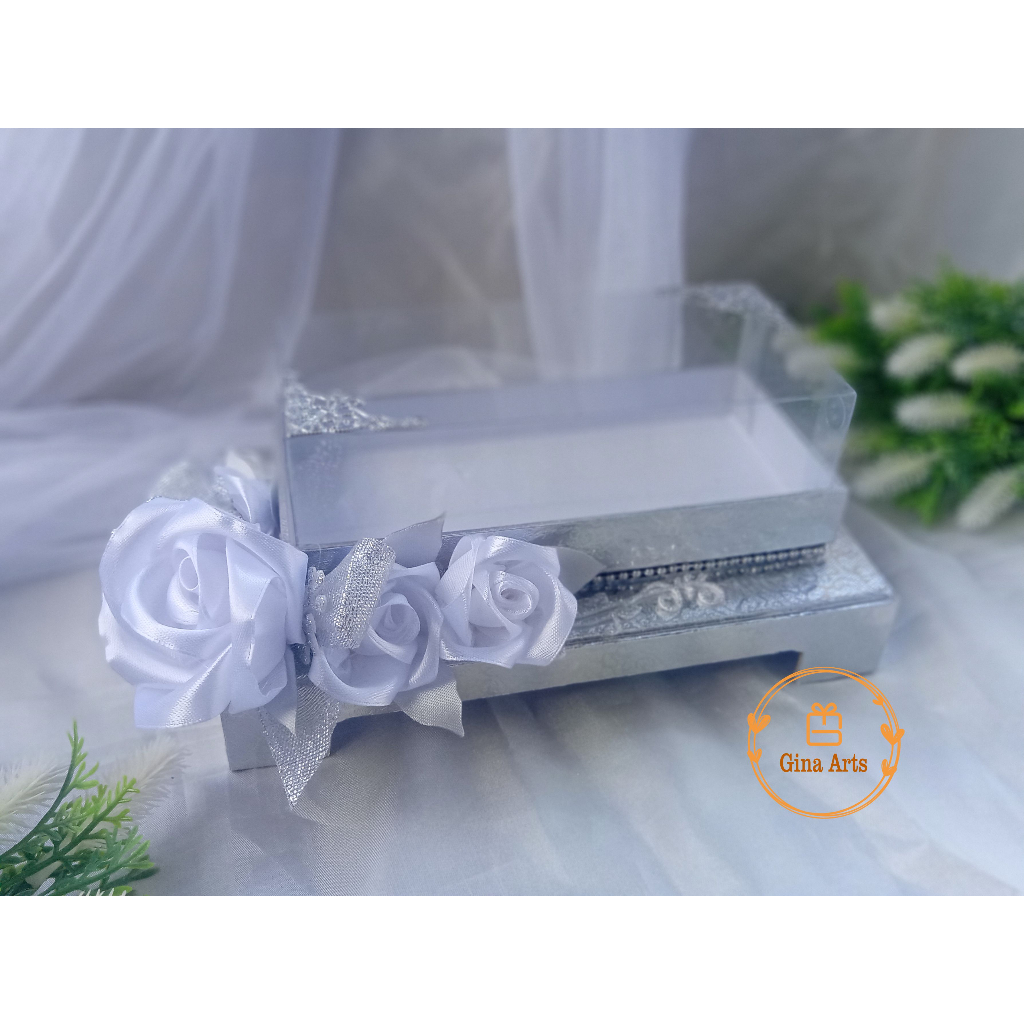 

Tempat uang mahar pernikahan model kaki r1 warna silver