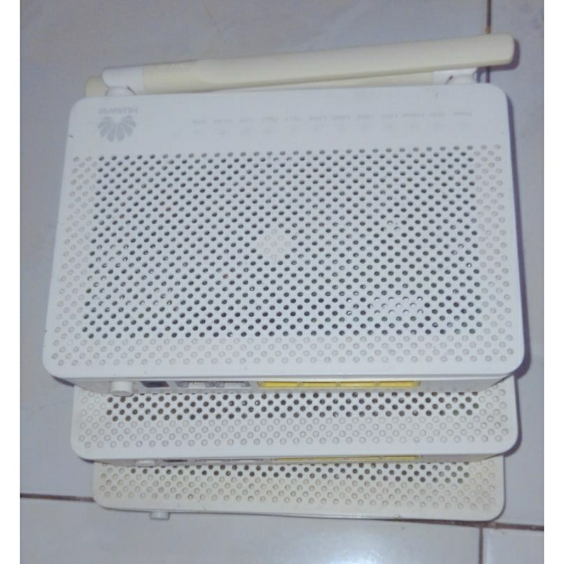 HUAWEI HG8245H5 port biru