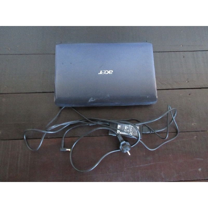 [second] laptop acer aspire 4736z