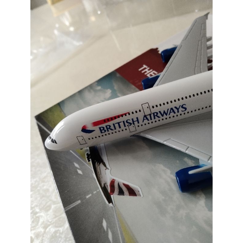 Miniatur Diecase British Airways 20 cm Ada roda