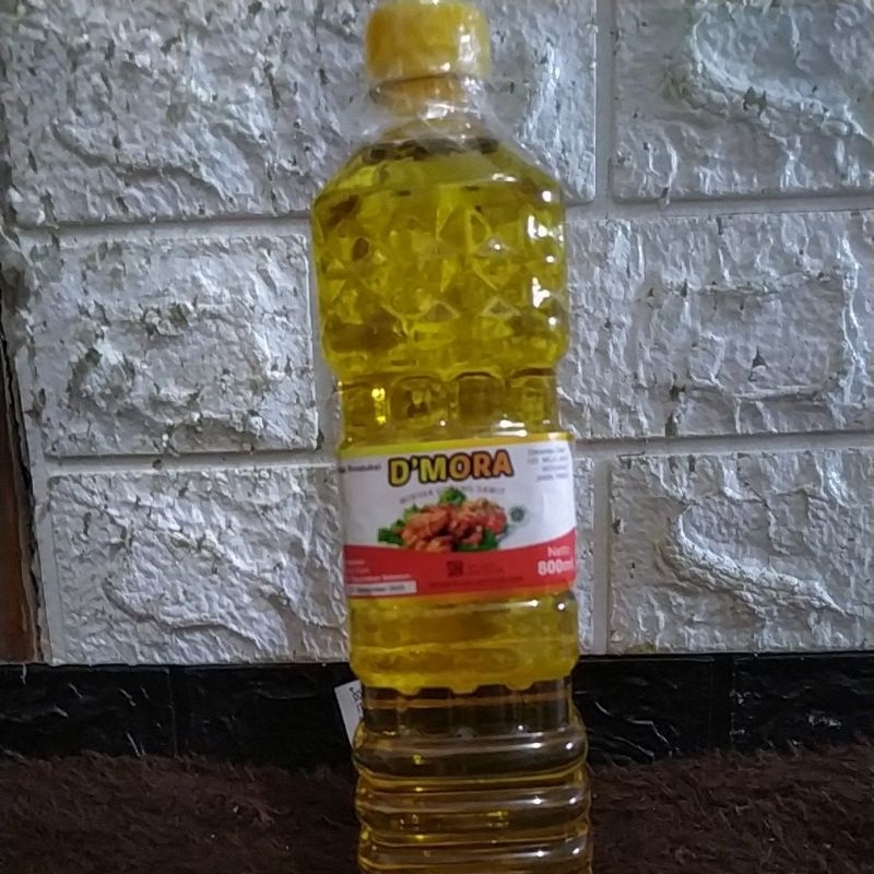 minyak goreng D'mora 800ml