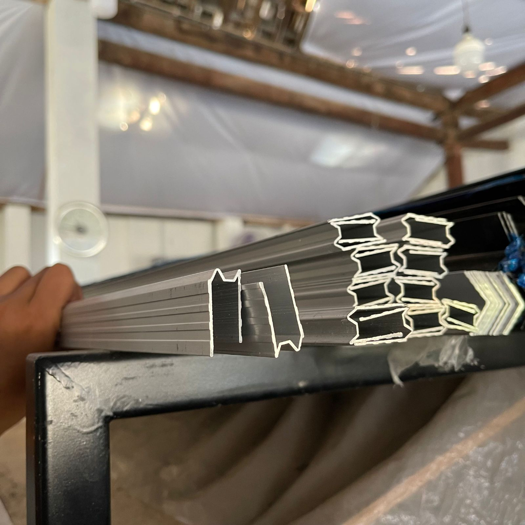 Terangshop17 Lis Alumunium Lis M Hardcase Alumunium Lis U Panjang 3Meter Import Wajib Potong