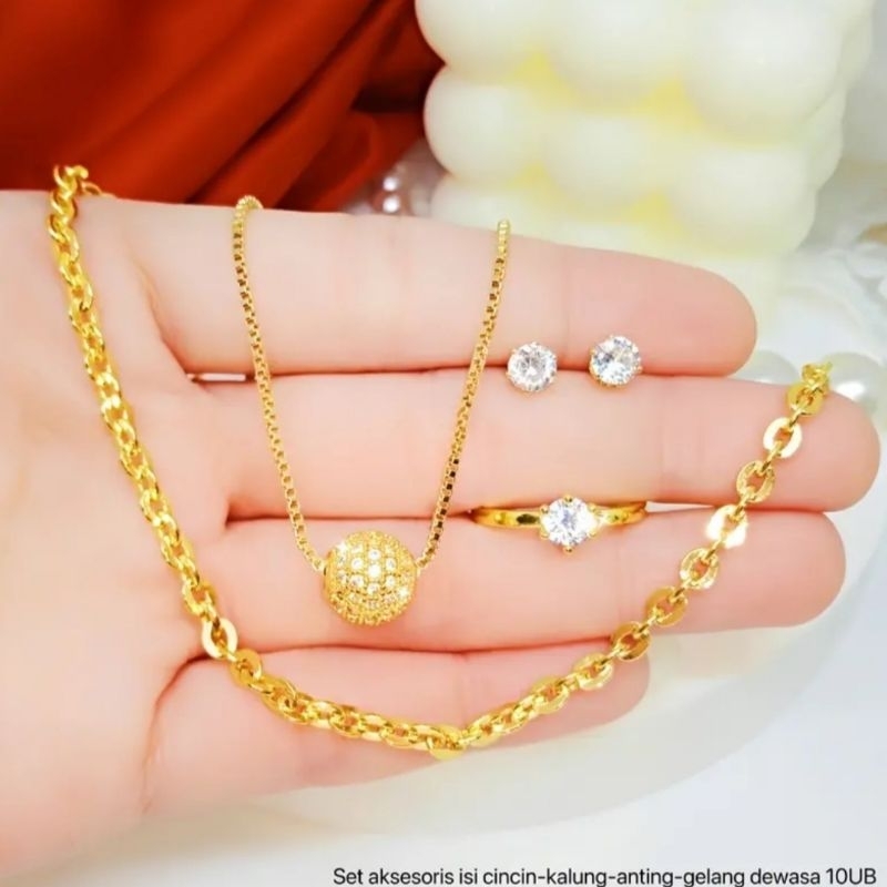 Set Perhiasan Aksesoris Dewasa Titanium Gold Anti Karat