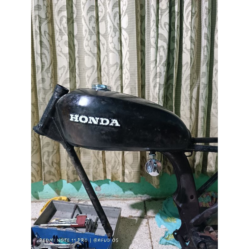 rangka k2 cb125 dan tengki cb125 original