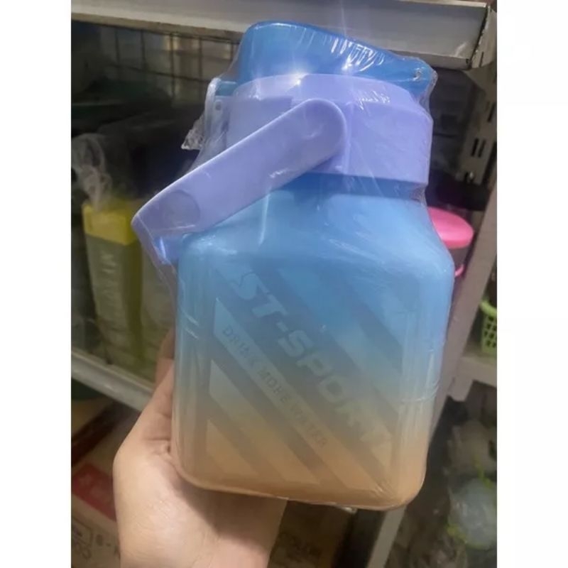 Botol Gemoy Kotak Gradiasi Viral 1500ml / Free Sticker
