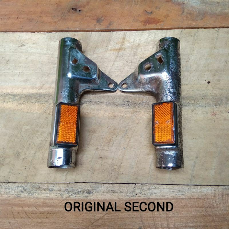 Breket Pangkon Dudukan Kuping Lampu Depan Honda Win Win 100 Win100 Original Second