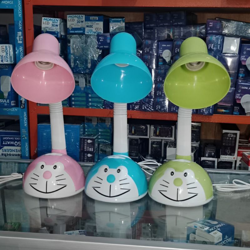 Lampu belajar karakter model Doraemon