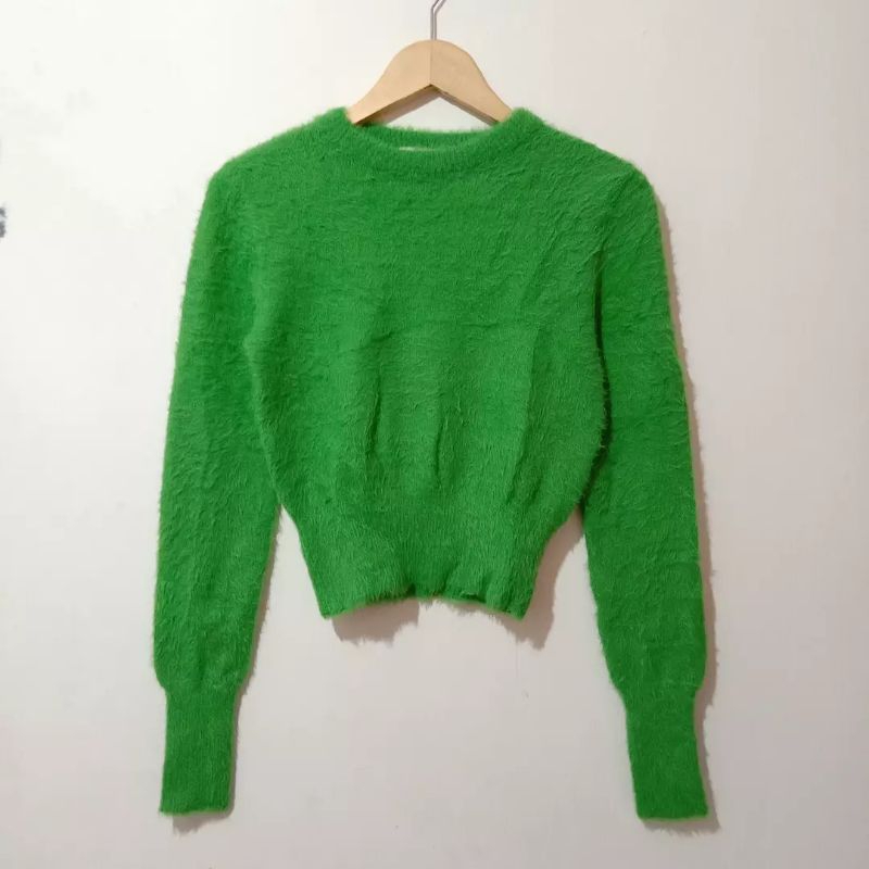 Fuzzy Sweater Bulu Crop Zara