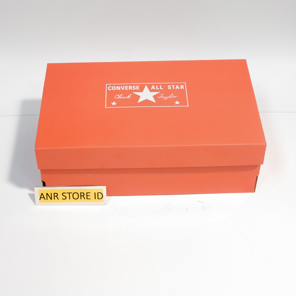 

Kemasan karton kardus bok converse 70s mengkilap dan tebal eceran
