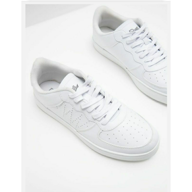 Berrybenka Shoes White 40 sale