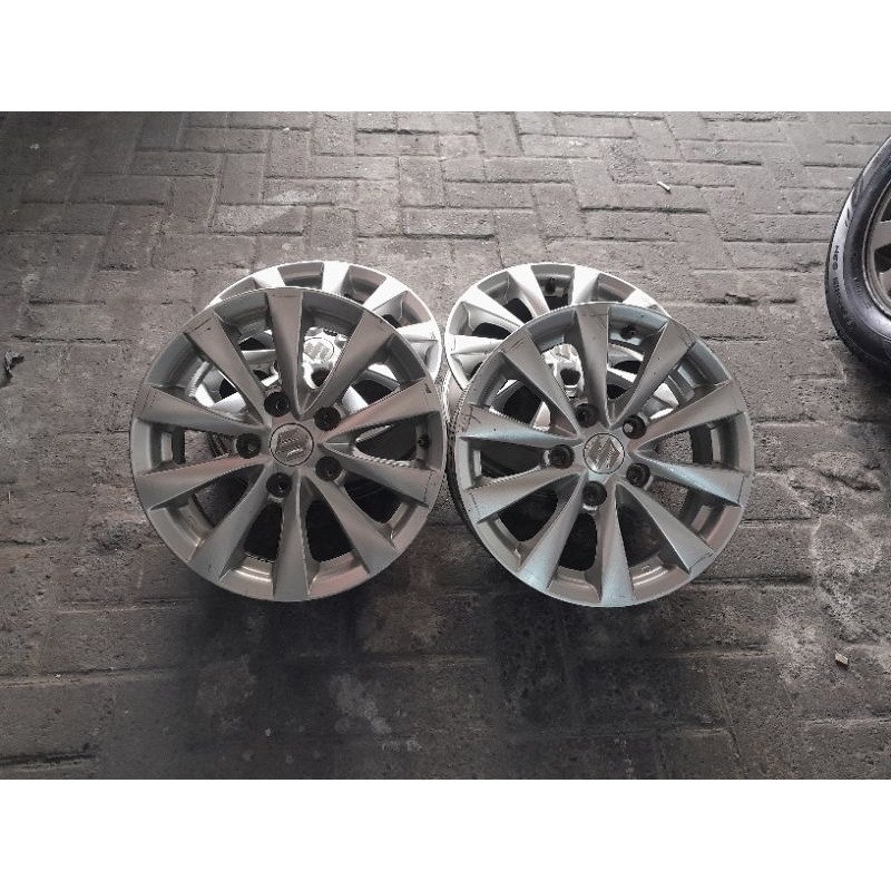 Pelek Mobil Ban Bekas Ring15 Velg Copotan Standar Mobil Ertiga R15 Pcd 5x114 Second