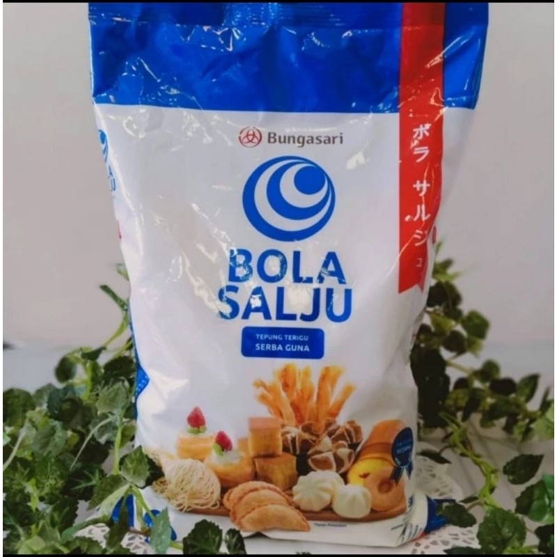 

bola salju tepung terigu bungasari 1kg