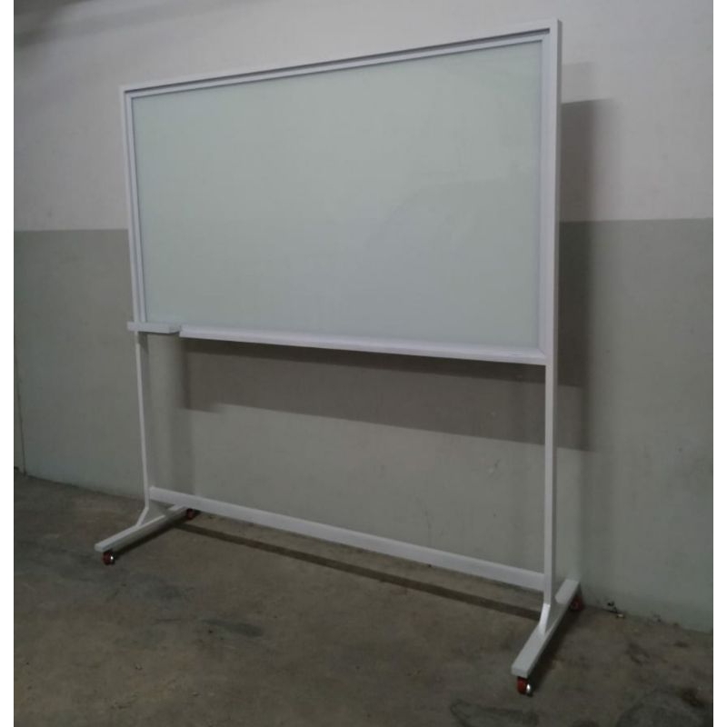 

PAPAN TULIS KACA STANDING 100x180